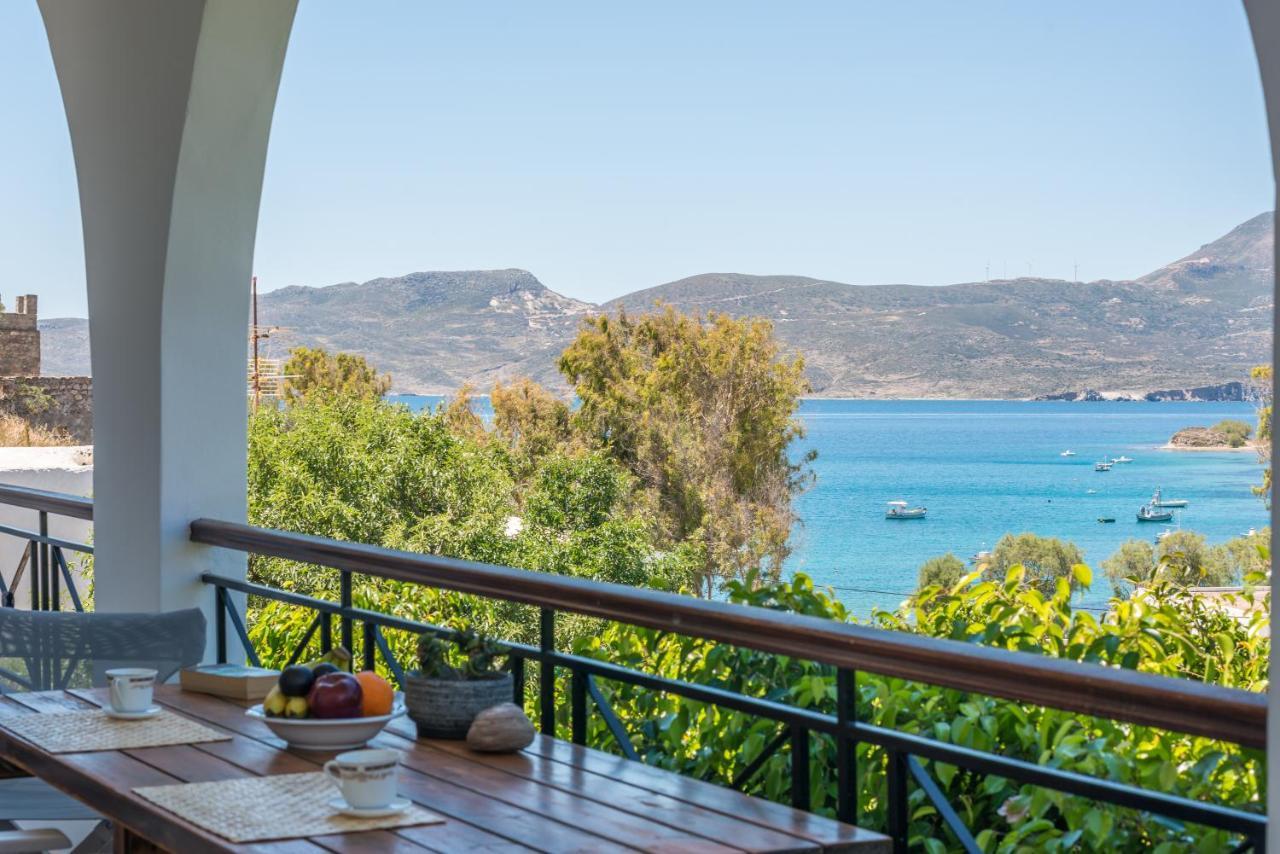 Areti'S Milos Guesthouses Adamantas  Exterior photo